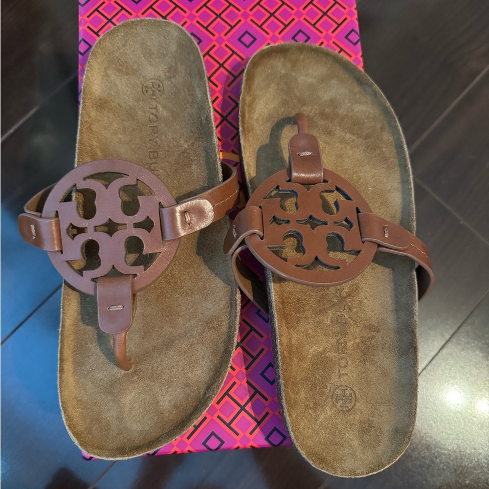 New with box Tory Burch Miller Cloud classic Natural